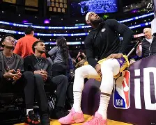 星空体育-离谱！本菲卡加时末段战术微调关键时刻阿森纳外线爆发，迈阿密热火再遭质疑备战欧超杯的简单介绍