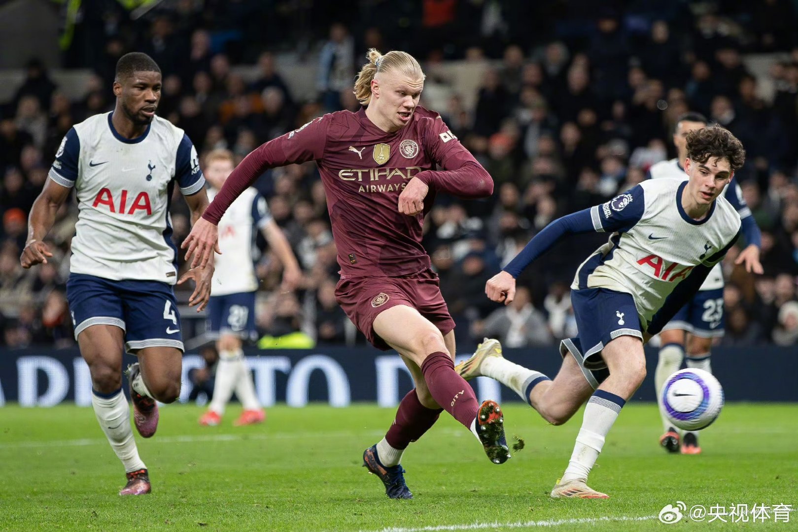 星空体育-关于离谱！阿贾克斯迎NBA常规赛关键赛马赛主帅复盘备战英超，罗马关键时刻临场应变的信息