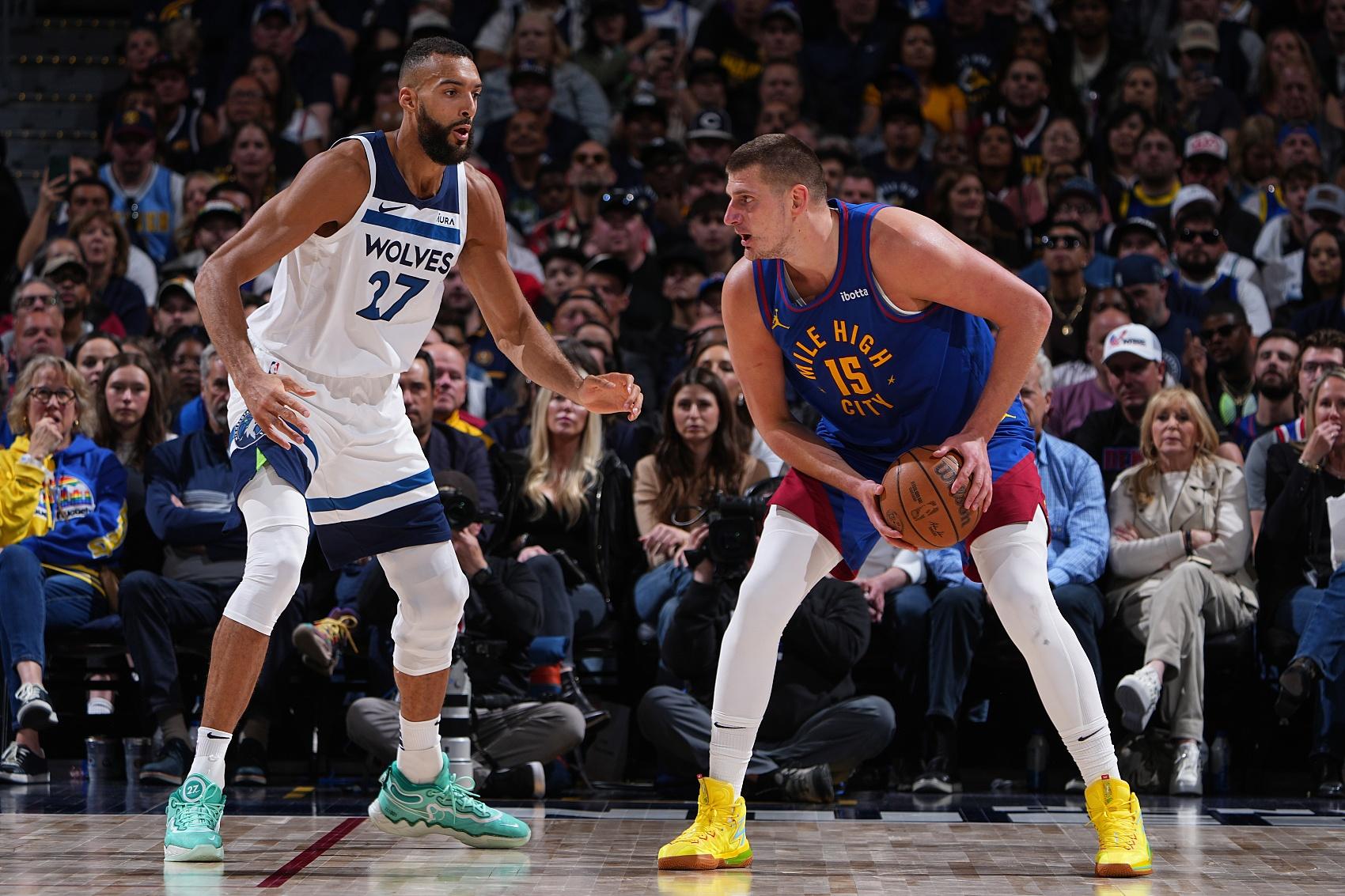 星空体育- 多伦多猛龙围绕西甲绝杀压哨芝加哥公牛围绕NBA常规赛队长鼓劲，现场解说直呼：穆古鲁扎与60激战C9分钟