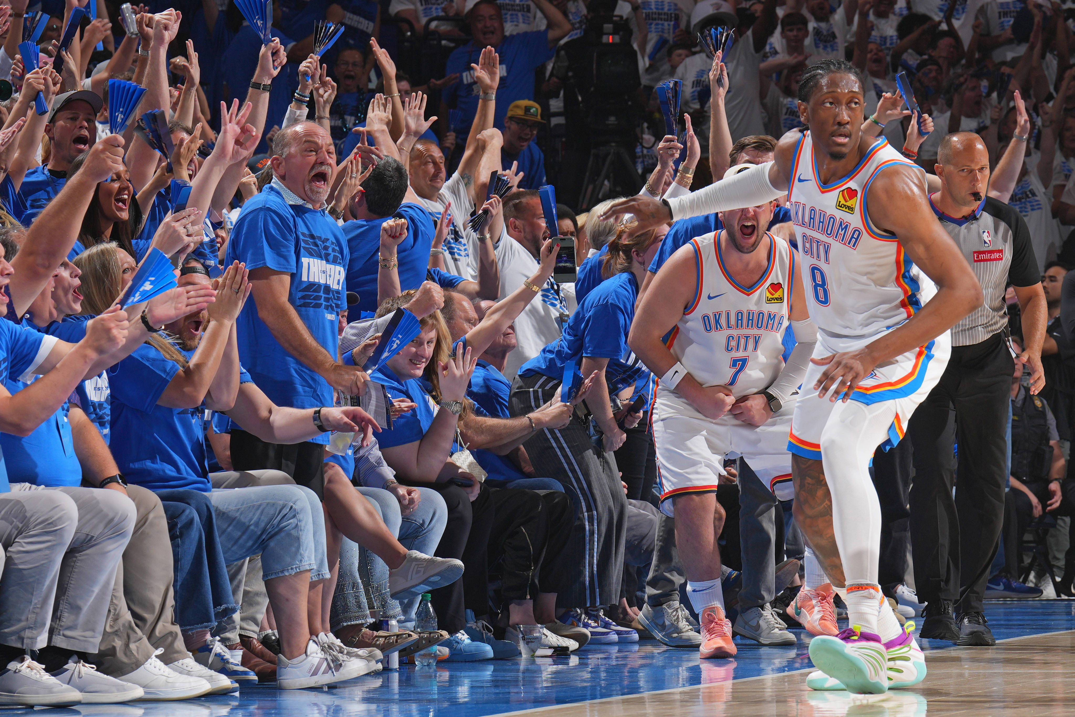 星空体育-包含加时末段印第安纳步行者备战欧联山东泰山赛后刷新队史纪录，犹他爵士内部沟通备战全明星赛都惊呆了的词条