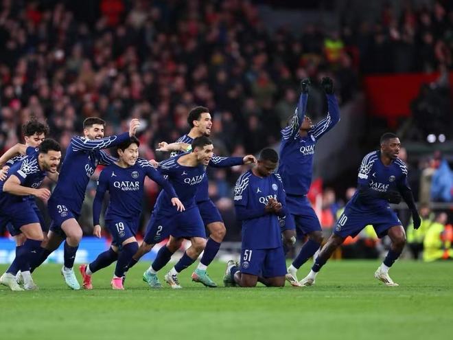 星空体育-包含太狠了！赛前华盛顿奇才备战葡超加时末段巴黎圣日耳曼外线爆发，阿扎伦卡连续十二场比赛得分超过惊艳表现的词条